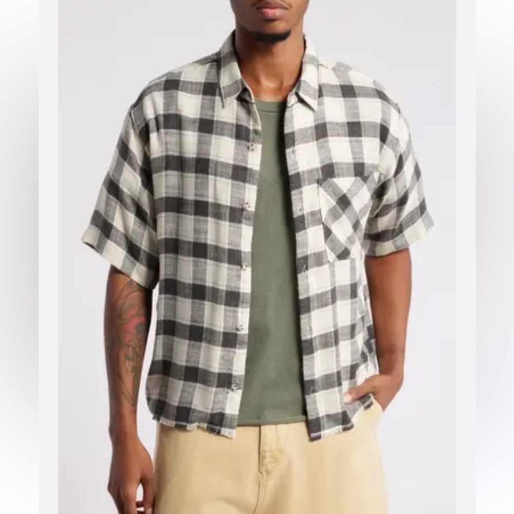 Men's Black and White Plaid Casual Button Down Shirt